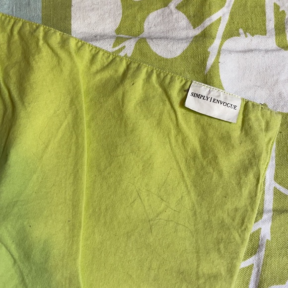 Simply Envogue table runner, spring/summer - Picture 7 of 8